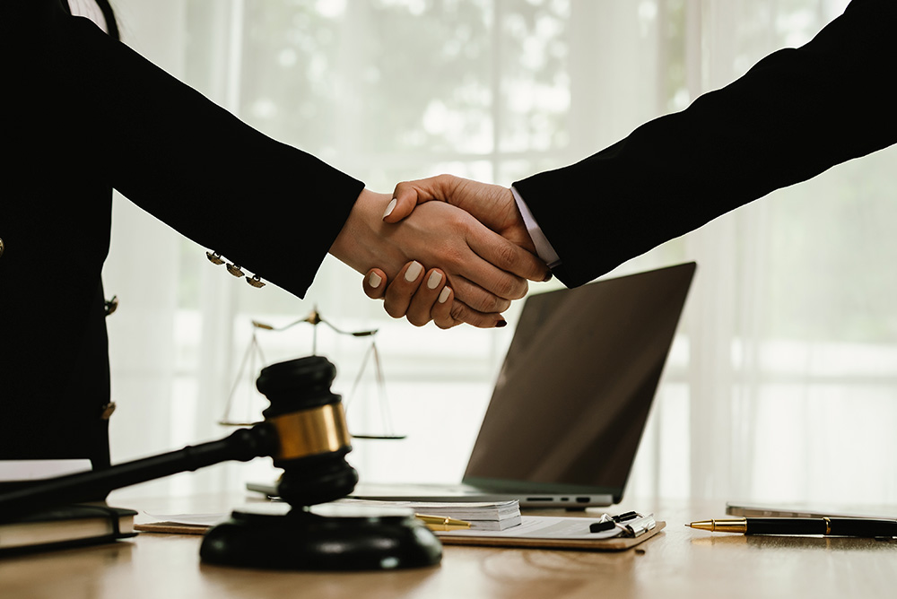 image_0 Legal Deal